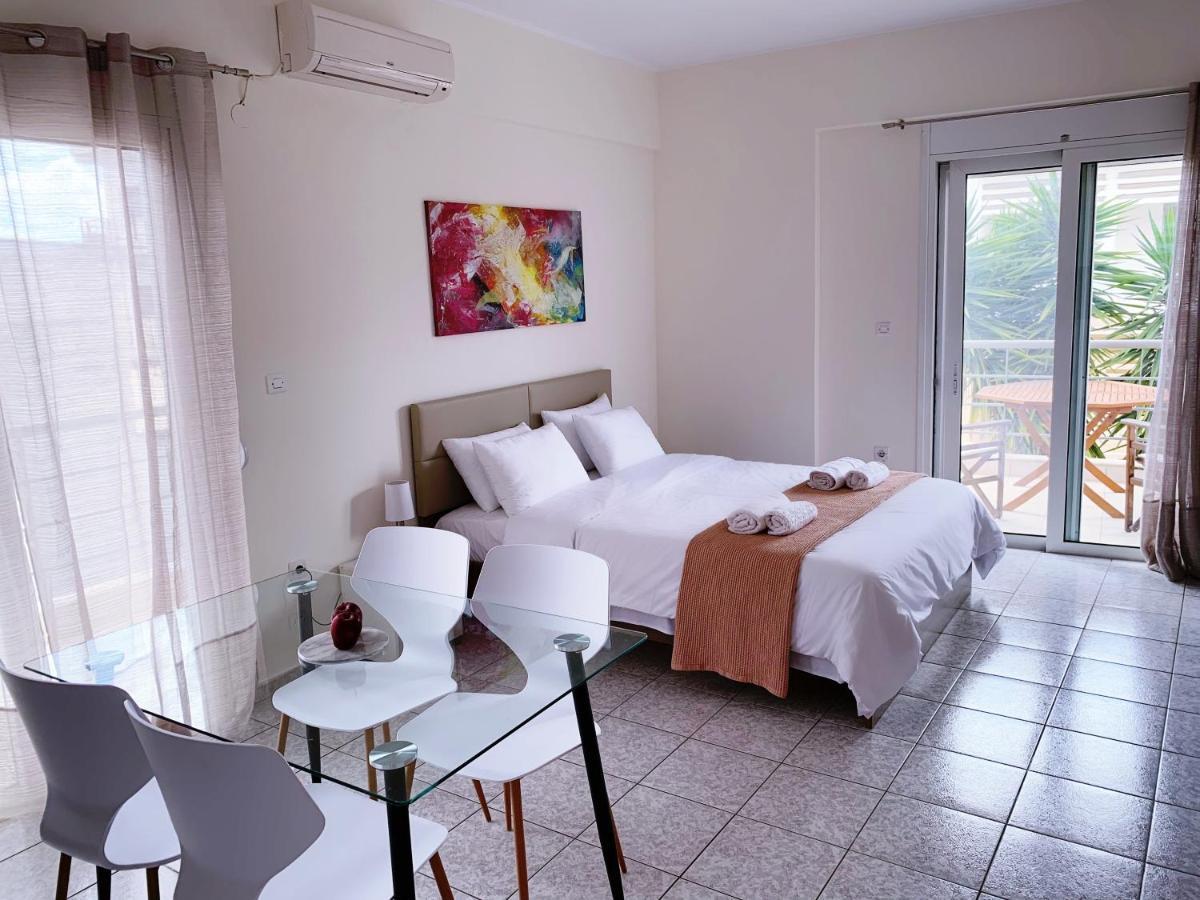 Appartement Studio Coral à Kalamata Extérieur photo