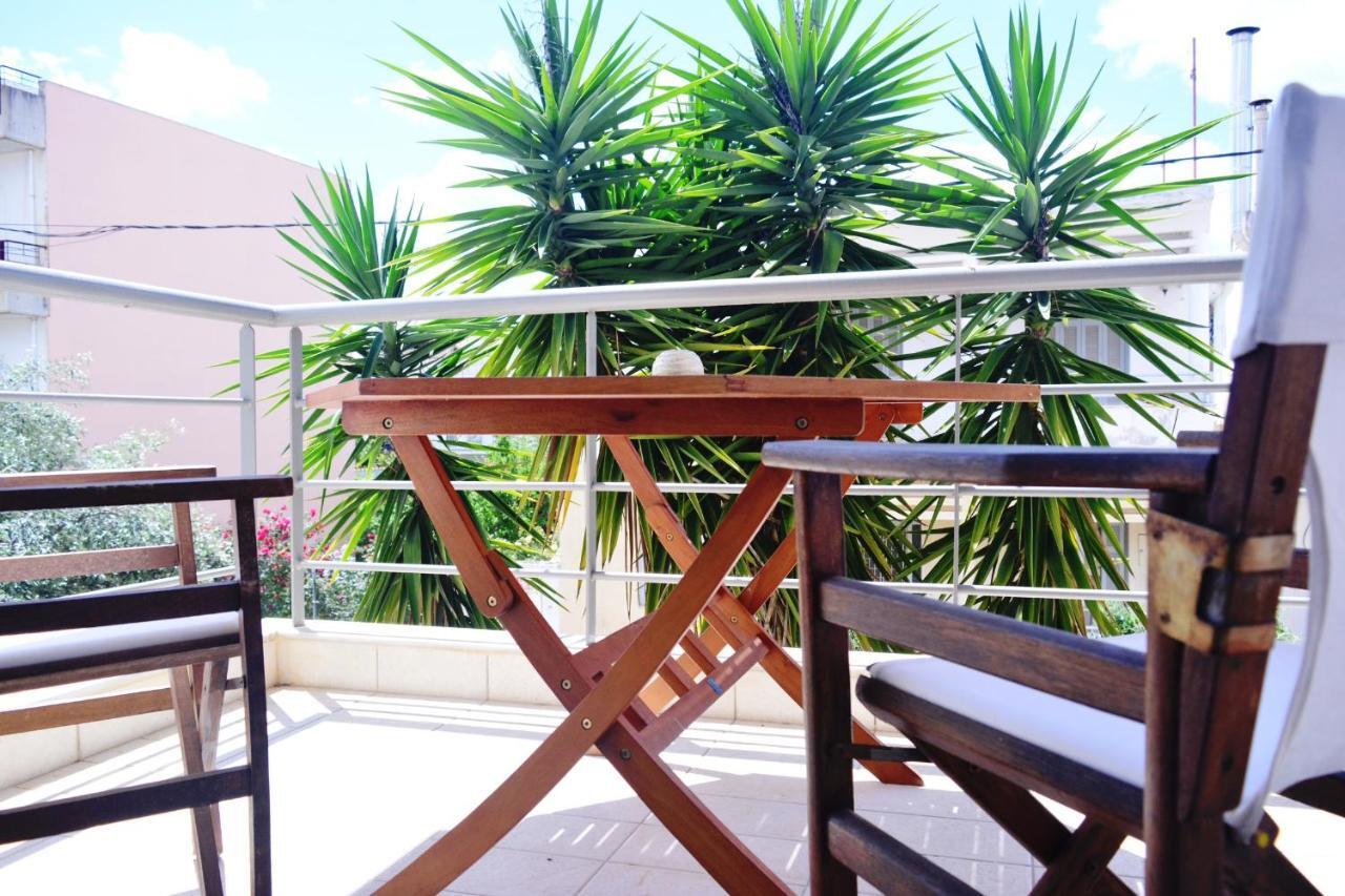 Appartement Studio Coral à Kalamata Extérieur photo