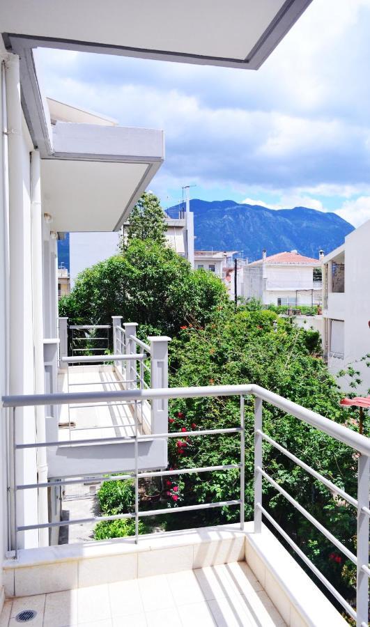 Appartement Studio Coral à Kalamata Extérieur photo
